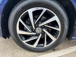 Volkswagen Golf VE69NKS