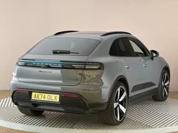 Porsche Macan AK74OLX