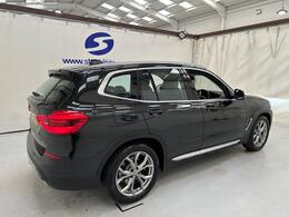 BMW X3 AJ68MVC
