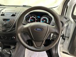 Ford Transit Courier EN66BNY