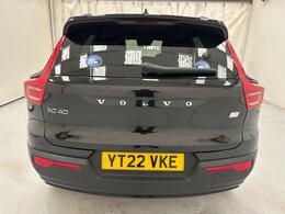 Volvo XC40 YT22VKE