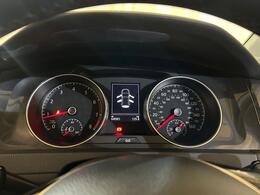 Volkswagen Golf AE67OET