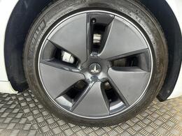 Tesla Model 3 AF72VNT