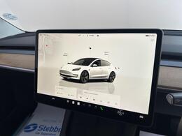 Tesla Model 3 AF72UVC
