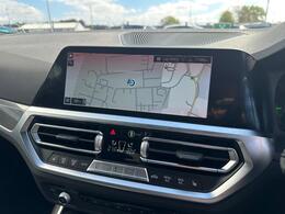 BMW 3 Series YG22XKL
