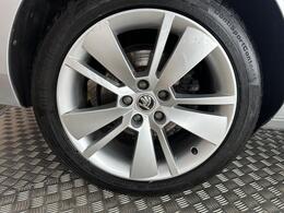 Skoda Superb BF72DFD