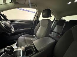 Vauxhall Insignia VU70YMO