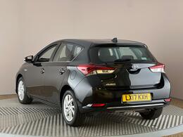 Toyota Auris LX17KXH