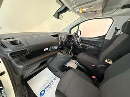 Vauxhall Combo FE70OOB