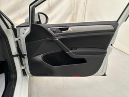 Volkswagen Golf DH66WPE