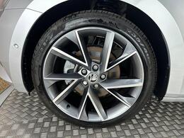 Skoda Superb OE67FTU