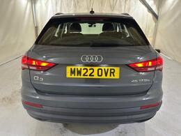 Audi Q3 MW22OVR