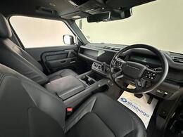 Land Rover Defender 90 WG25BLZ