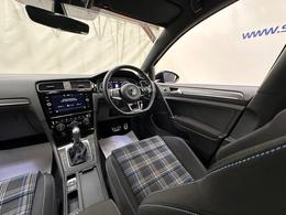 Volkswagen Golf FA18XRE