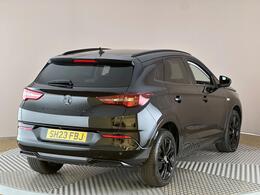 Vauxhall Grandland SH23FBJ