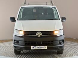 Volkswagen Transporter YW68UCP