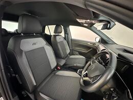 Volkswagen T-Cross AE73YJJ
