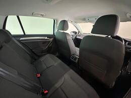 Volkswagen Golf VE69NKS