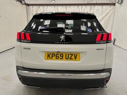 Peugeot 3008 KP69UZV