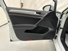 Volkswagen Golf DH66WPE