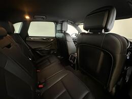 Porsche Macan AJ19VYM