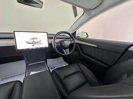 Tesla Model 3 AF72VOA