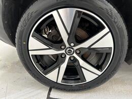 Volvo XC40 YT22VKE