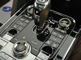 Bentley Flying Spur SN71VZD