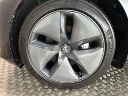 Tesla Model 3 BN20DXH