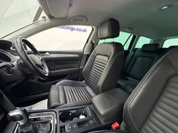 Volkswagen Passat YE70UZH