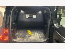 Land Rover Defender 90 GL75TYA
