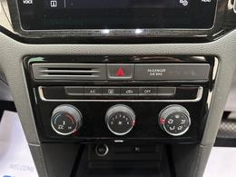 Volkswagen Golf SV LR69XWM