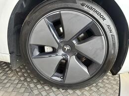 Tesla Model 3 AF22DGX