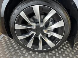 Tesla Model 3 LB74UKP