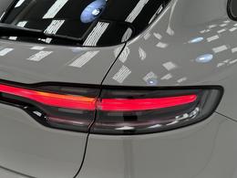 Porsche Macan SM22PHN