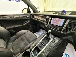 Porsche Macan WM66DZS