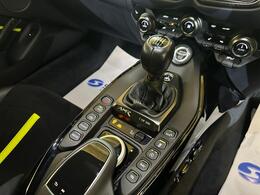Aston Martin Vantage MV20UZG