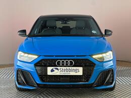 Audi A1 YE21TUU