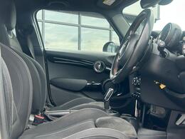 MINI Hatch YE69UHT