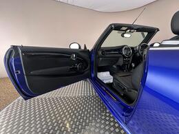 MINI Convertible ET68PYA