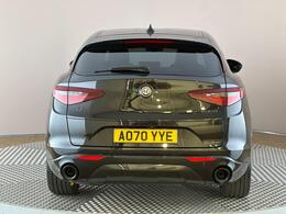 Alfa Romeo Stelvio AO70YYE