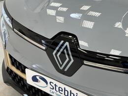 Renault Megane E-Tech YD73AFJ