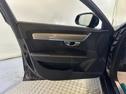 Volvo S90 YO21MJJ