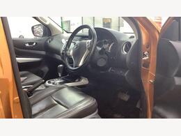 Nissan Navara BK70YHX