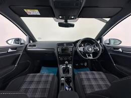 Volkswagen Golf DT66RVJ