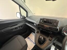 Vauxhall Combo FE70OOB