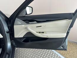 BMW 5 Series YK18JUW