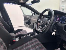 Volkswagen Golf DE19VZV