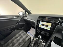 Volkswagen Golf MK69DZY