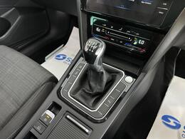 Volkswagen Passat YC71RXO